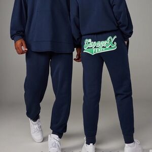 NEW SAVAGE X FENTY Xssential Team Graphic Sweatpant unisex Size: M